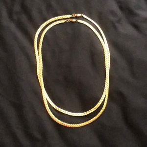 Set of two gold chains